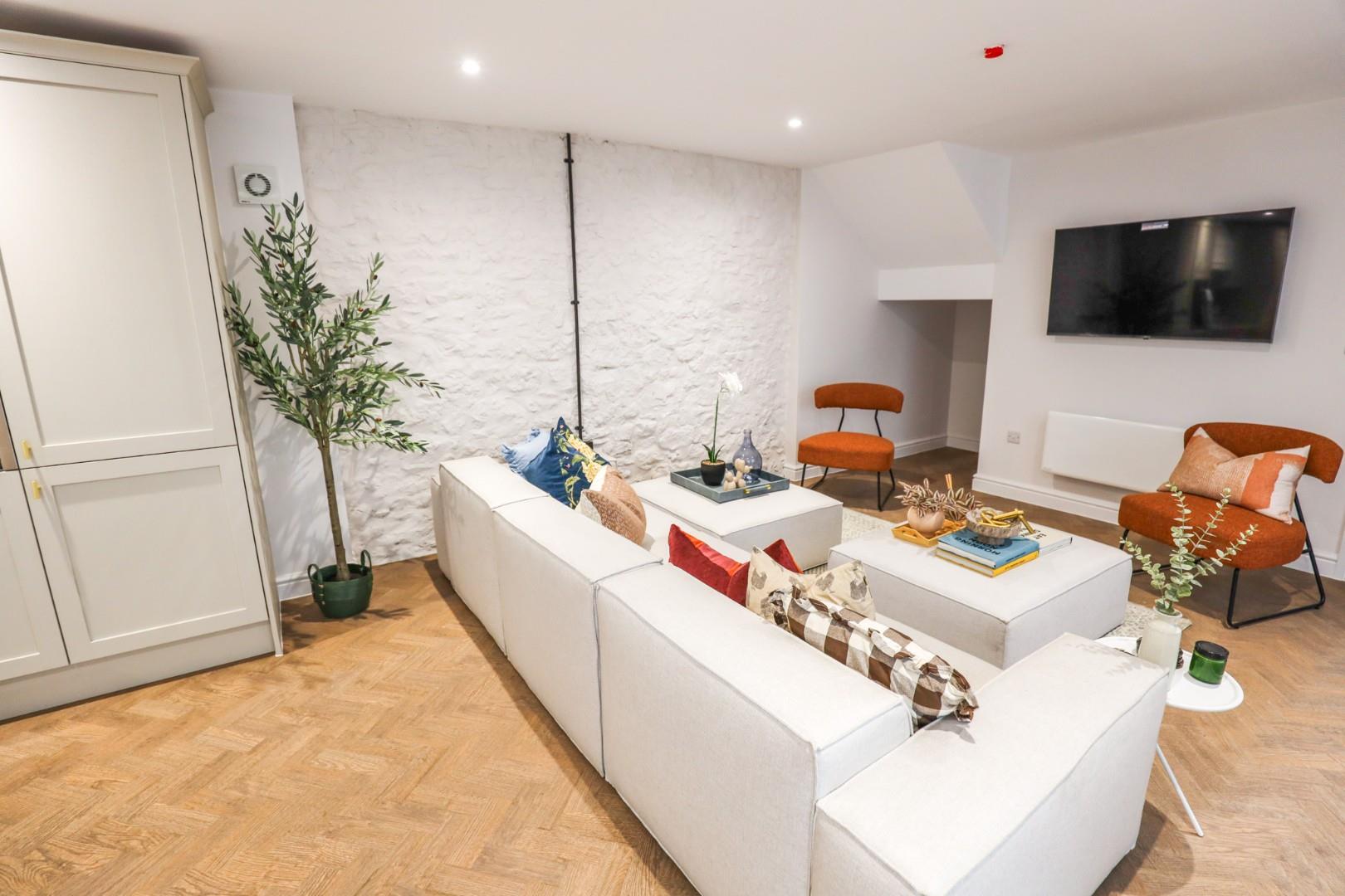 The Market Place, 66 High Street, Cowbridge, Vale of Glamorgan, CF71 7AH